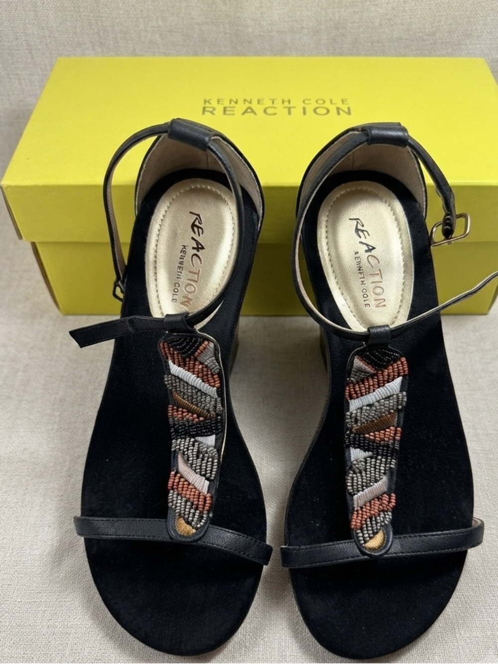 Kenneth Cole Reaction Black Sandals with Multicolor Bead Accent,Size 7.5